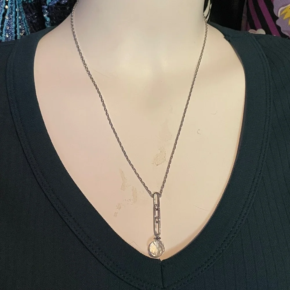 Christopher &‎ Banks Silver Tone Paperclip Bar Faceted Crystal Pendant Necklace